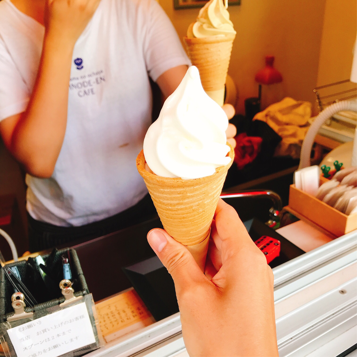 HINODE-EN cafeで食べた、大人気のソフトクリーム。